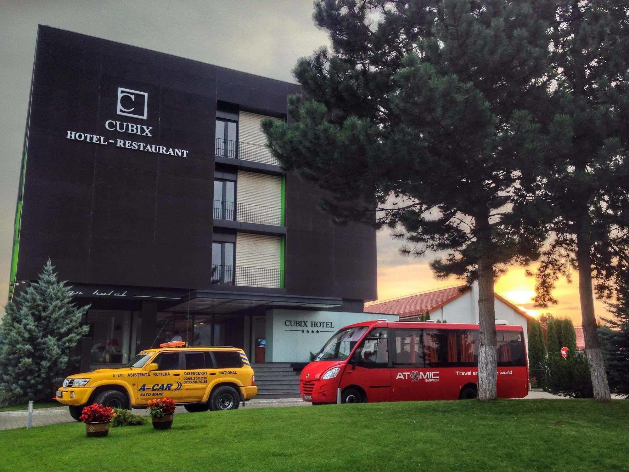 Hotel Cubix Brașov Exterior foto